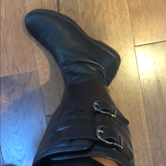 AUTHENTIC CHANEL BOOTS - Picture 7 of 8